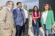 Ángel Carretón, Carlos Fernández Carriedo, Lorenzo Saldaña, Esther Peña e Iratxe García, ayer, en Villadiego.-ECB