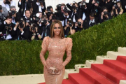 Beyoncé llega a la gala del Museo Metropolitano de Arte de Nueva York.-AFP / TIMOTHY A. CLARY