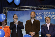 Mariano Rajoy, entre Rita Barberá, Francisco Camps y Alfonso Rus, en un acto del PP valenciano, en mayo del 2008.-MIGUEL LORENZO