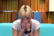 Bárbara, visiblemente afectada, en una imagen de 'Gran hermano'.-MEDIASET