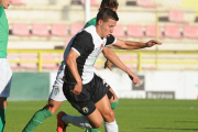 José Fran durante el choque que disputó el Burgos ante el Guijuelo en El Plantío.-ISRAEL L. MURILLO