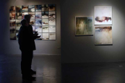 ‘Trovas de melancolía’ arranca con un mosaico de obras que encuentra su orden y sosiego en el resto de la exposición.-Raúl Ochoa