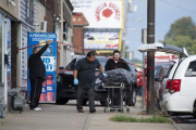 Víctimas mortales de un tiroteo en un bar de Kansas, EEUU.-AP