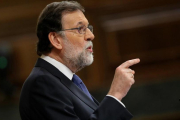El presidente del Gobierno durante su intervención en el pleno.-/ JUAN MANUEL PRATS