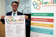 Delfín Ortega, vicerrector de Responsabilidad social, Cultura y Deportes, presentó los cursos de verano de la UBU