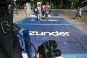 La instalación de la plaza de Santa Teresa cuenta con dos cargadores con capacidad para suministrar simultáneamente a cuatro vehículos eléctricos. FOTOS: © ECB / TOMÁS ALONSO