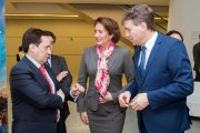 La consejera de Cultura y Turismo, María Josefa García Cirac; el presidente de OPC de CYL, Jesús Pérez (I); y el alcalde de Burgos, Javier Lacalle.-ICAL