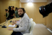 Guillermo Zapata, el día que presentó su dimisión como concejal de Cultura, el pasado 15 de junio en Madrid.-JOSÉ LUIS ROCA