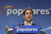El secretario general del PP, Teodoro García Egea, durante la rueda de prensa tras el comité de dirección de este lunes.-DAVID CASTRO