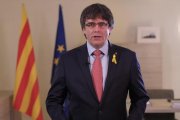 Mensaje de Carles Puigdemont desde Bruselas, en el que renuncia de forma provisional a ser candidato a president.-/ PERIODICO (YOUTUBE)