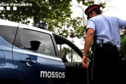 Una patrulla de los Mossos dEsquadra, en una imagen de archivo.-EL PERIÓDICO