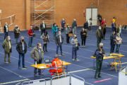 Imagen de colas para vacunaciones en el polideportivo de la UBU. SANTI OTERO