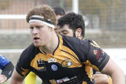 Snyman progresa con el oval durante un partido.-SANTI OTERO