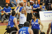 El Servigest tuvo que trabajar muy duro para derrotar en el segundo partido de la jornada al Vistazul.-ISRAEL L. MURILLO