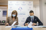RENOVACIÓN ACUERDO CON HOSPITAL RECOLETAS. El presidente del Hereda San Pablo, Félix Sancho, y la gerente del Hospital Recoletas Burgos, Pilar Gómez, rubricaron ayer el convenio de colaboración (patrocinio y prestación de servicios médicos) entre ambas entidades. Es ya la sexta temporada que caminan de la mano.