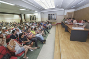 Una amplia mayoría de los trabajadores acudió a la asamblea para votar sobre las últimas condiciones.-SANTI OTERO