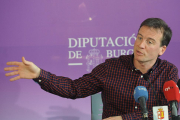 Borja Suárez durante su comparecencia de ayer sobre el acuerdo alcanzado con Álava.-ISRAEL L. MURILLO