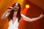Conchita Wurst actuando en la preselección alemana de 2015.-NIGEL TREBLIN (GETTY IMAGES)