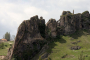 El castillo de Pancorbo aún conserva partes de su estructura original pese al paso del tiempo y los combates.-G. González
