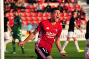 Yanis celebra un gol.-JOSÉ ESTEBAN EGURROLA
