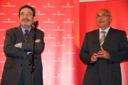 Narcís Serra (izquierda) y Adolf Todó, en una aparición ante la prensa en el 2010.-ACN / PAULA MATEU