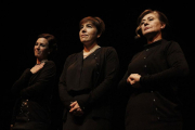 Carolina García, Mavi Gutiérrez y Marian Pérez encarnan a Carmen Sotillo.-Juan Carlos Gallego.