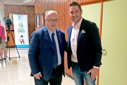Maurizio Gherardini posa junto a AlbanoMartínez antes del comienzo del máster.-ECB