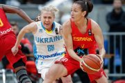 Laia Palau, en una acción del partido de la selección en Ucrania-SERGEY DOLZHENKO (EFE)