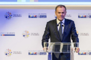 Donald Tusk, en un acto en Bruselas, antes de viajar a Londres.-AP