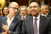 Jordi Cardoner (izquierda), con Josep Maria Bartomeu.-EFE / ALEJANDRO GARCIA