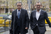 Sandro Rosell junto a su abogado, Pau Molins, en una imagen de archivo.-RICARD CUGAT