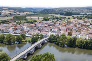 Vista área de la localidad y del puente. ISRAEL L. MURILLO