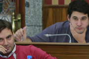 Daniel de la Rosa y Raúl Salinero, durante una sesión de la comisión de investigación.-RAÚL G. OCHOA