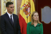 edro Sánchez y Ana Pastor, este jueves en el Congreso.-EFE / ZIPI