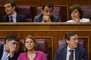 Casado (en la fila superior, a la izquierda), Santamaría (a la derecha) y Cospedal (en la inferior), en un pleno del Congreso del pasado mes de junio.-JOSÉ LUIS ROCA