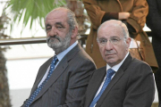 El presidente de Caja España, Santos Llamas y el de Caja Duero, Julio Hermoso-Ical