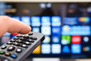 El mando a una Smart TV (televisión inteligente).-EL PERIÓDICO