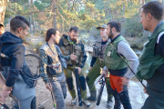 Varios promotores de la asociación durante una jornada de pesca.-R.F.