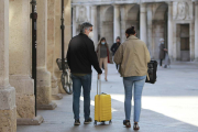 El turista más habitual en Burgos es que visita la ciudad en fin de semana y pernocta una sola noche. R. OCHOA