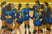 El grupo de voley del Esplugues.-TWITTER
