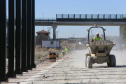 Obras de la línea de alta velocidad en dirección a Burgos a la altura de Quintanilla de las Carretas.-RAÚL G. OCHOA