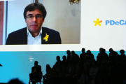Puigdemont participa, de forma virtual, en la primera asamblea del PDECAT, este domingo.-RICARD CUGAT
