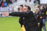Salmerón corrige a sus jugadores. SANTI OTERO