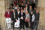 El presidente de la Diputación, Marcos Martínez, recibe a los doce argentinos y siete cubanos descendientes de León que participan en los programas Añoranza y Raíces de 2014-Ical