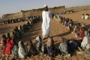 Una escuela en los campamentos de refugiados de Darfur, en Sudán.-AP / JOSE CENDON
