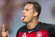 Oriol Riera celebra un gol con la camiseta del Western Sydney Wanderers.-