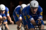 Schachmann lidera al Quick Step en la contrarreloj, camino del oro.-EFE / CHRISTIAN BRUNA