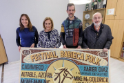 Presentación del festival Babieca Folk 2022 en el Centro Gallego de Burgos. SANTI OTERO