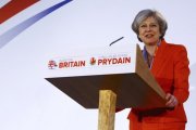 May pronuncia un discurso durante el congreso de primavera del Partido Conservador en Cardiff (Gales), el 17 de marzo.-GEOFF CADDICK