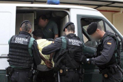 Imagen de archivo de un arresto en Ceuta por parte de la Guardia Civil.-GUARDIA CIVIL